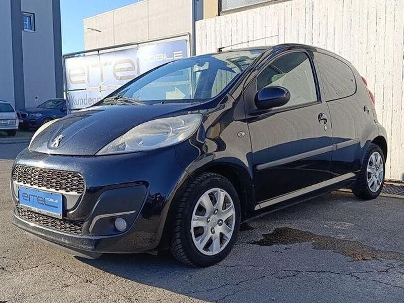 Gebraucht Peugeot 107 Active 68 PS (50 kW) 2012 Schwarz Kleinwagen