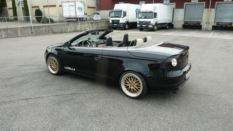 Gebraucht VW Eos R 250 PS (183 kW) 2006 Schwarz Cabrio
