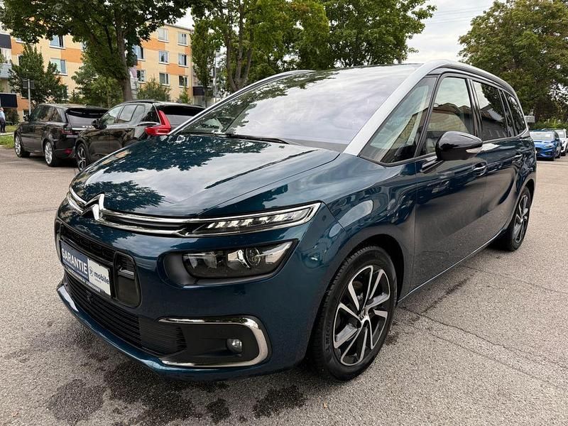 Blau Gebraucht 2021 Citroën C4 Shine Van / Kleinbus | 18.400 € (Fairer Preis) - Bild 1/4