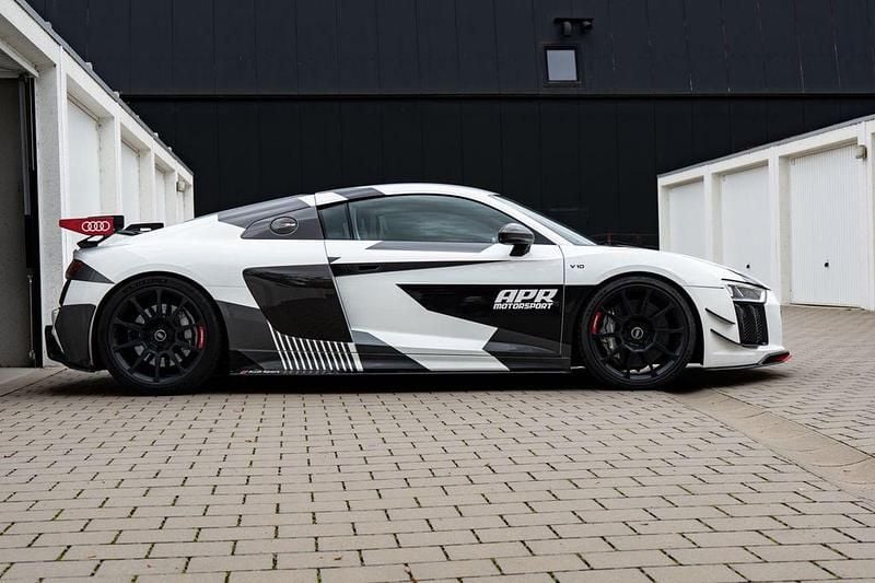 Weiß Gebraucht 2017 Audi R8 Coupé Ambiente Coupé | 159.000 € - Bild 1/4