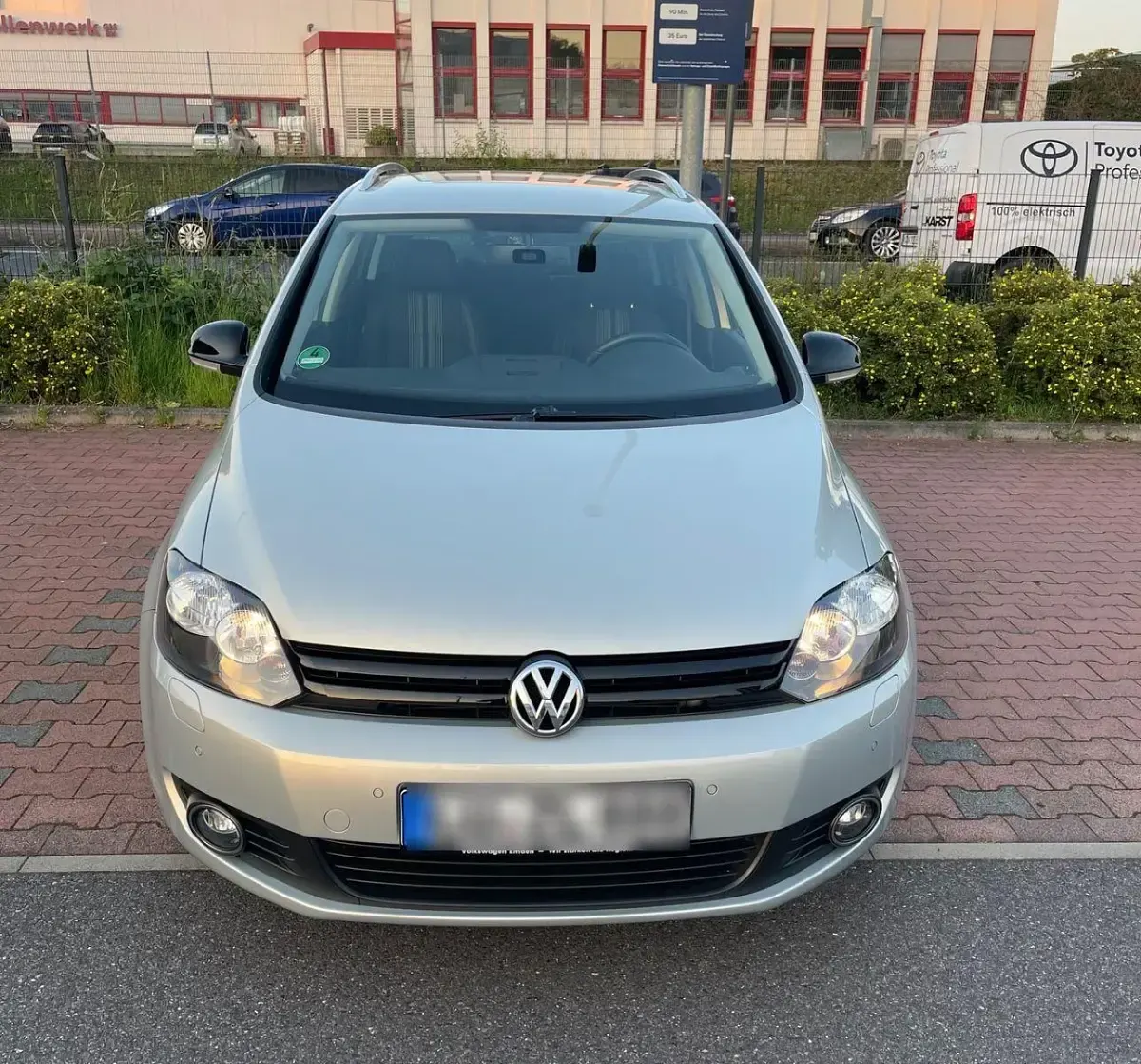 Gebraucht VW Golf Plus Cross Match 122 PS (89 kW) 2012 Silber Van / Kleinbus