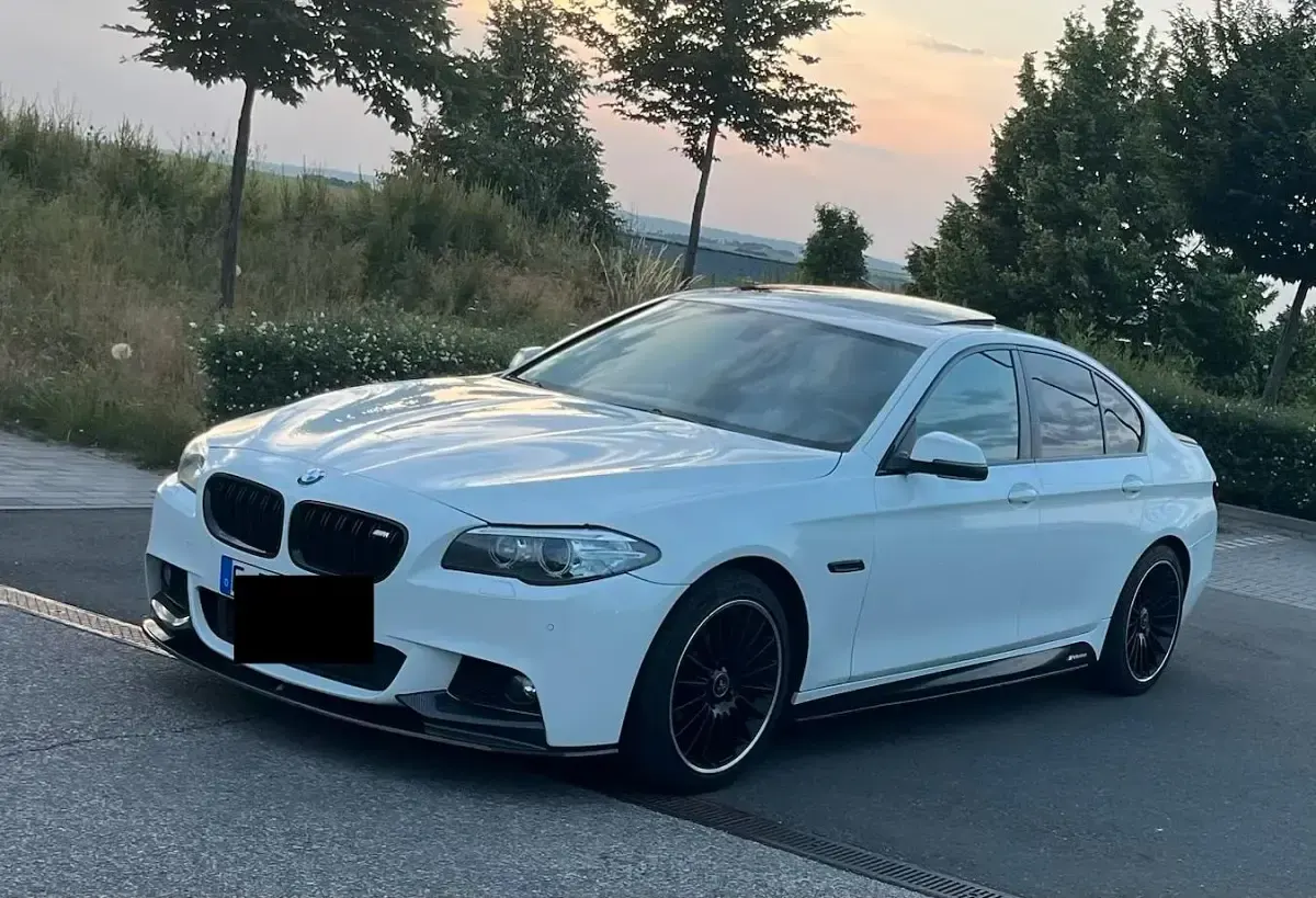 Gebraucht BMW 520 M Sport 220 PS (161 kW) 2013 Weiß Limousine