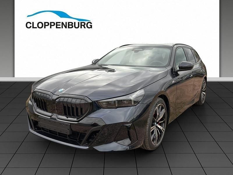 M carbonschwarz Neu 2025 BMW 540 M Sport Kombi | 80.580 € (Guter Preis) - Bild 1/4