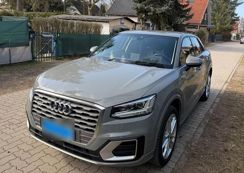 Gebraucht Audi Q2 Sport 150 PS (110 kW) 2018 Grau SUV