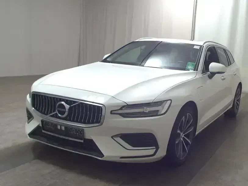 Gebraucht Volvo V60 Inscription 341 PS (250 kW) 2021 Weiß Kombi