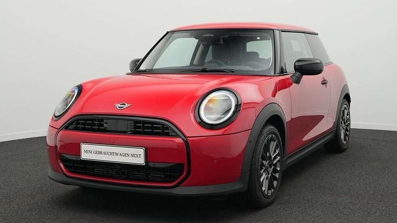 Rot Gebraucht 2024 Mini Cooper Classic Kleinwagen | 27.683 € (Fairer Preis) - Bild 1/4