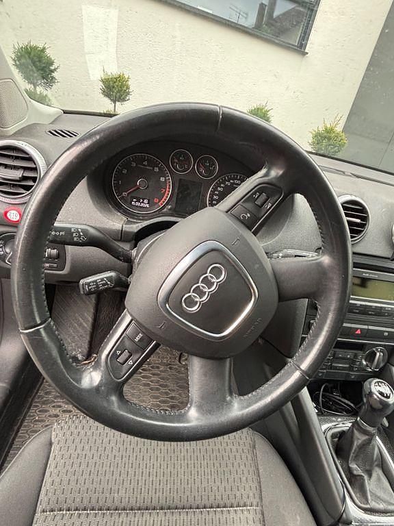 Gebraucht Audi A3 Ambiente 125 PS (91 kW) 2008 Schwarz Kleinwagen