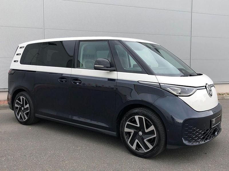 Neu VW ID. Buzz Pro 150 kW (204 PS) 2025 Candyweiß starlight blue meta Van / Kleinbus