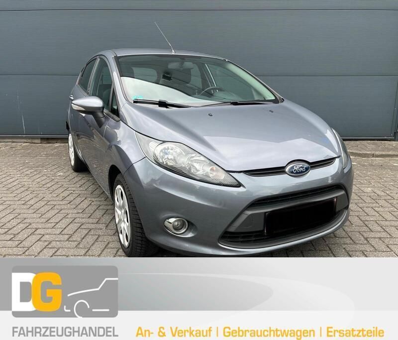 Grau Gebraucht 2012 Ford Fiesta Kleinwagen | 2.999 € (Fairer Preis) - Bild 1/4