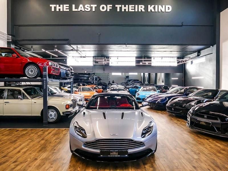 Gebraucht Aston Martin DB11 Launch Edition 640 PS (470 kW) 2017 Silber