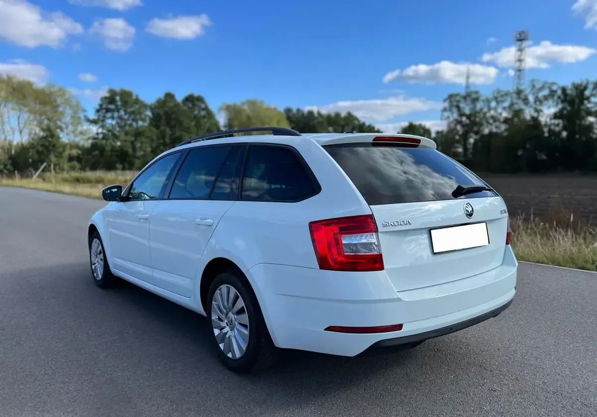 Gebraucht Skoda Octavia 150 PS (110 kW) 2017 Weiß Kombi