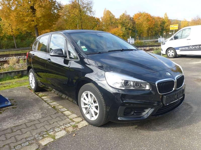 Second-hand BMW 218 136 CP (100 kW) 2017 Negru Monovolum