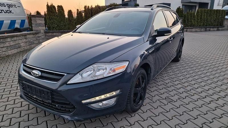 Gebraucht Ford Mondeo Trend 120 PS (88 kW) 2011 Grau Limousine