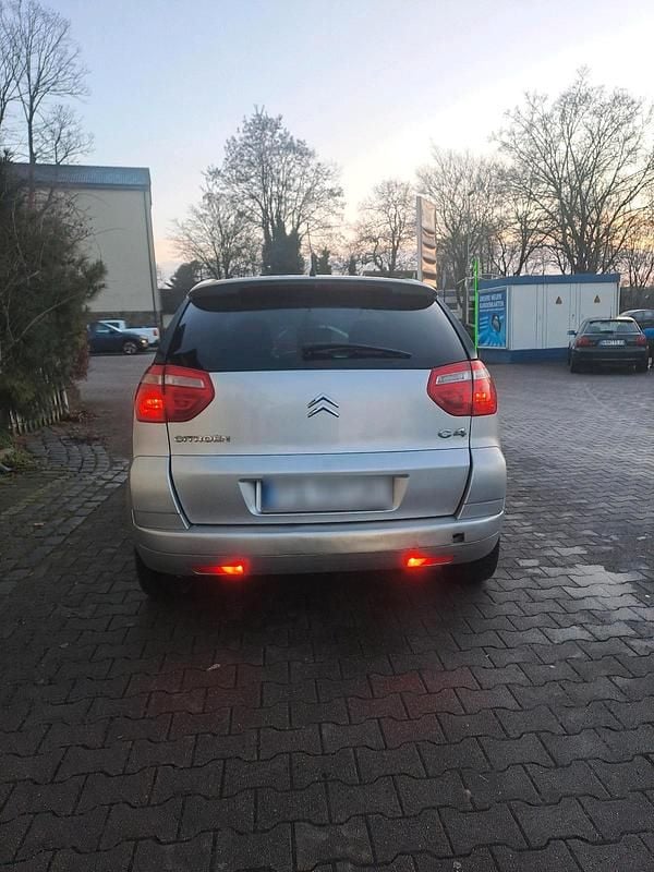 Grün Gebraucht 2011 Citroën C4 Van / Kleinbus | 2.100 € (Superpreis) - Bild 1/4