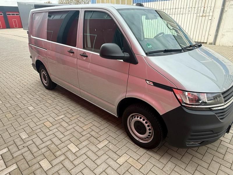 Second-hand VW Transporter 150 CP (110 kW) 2020 Argintiu Van