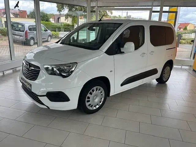 Gebraucht Opel Combo Life Edition 102 PS (75 kW) 2020 Weiß Limousine