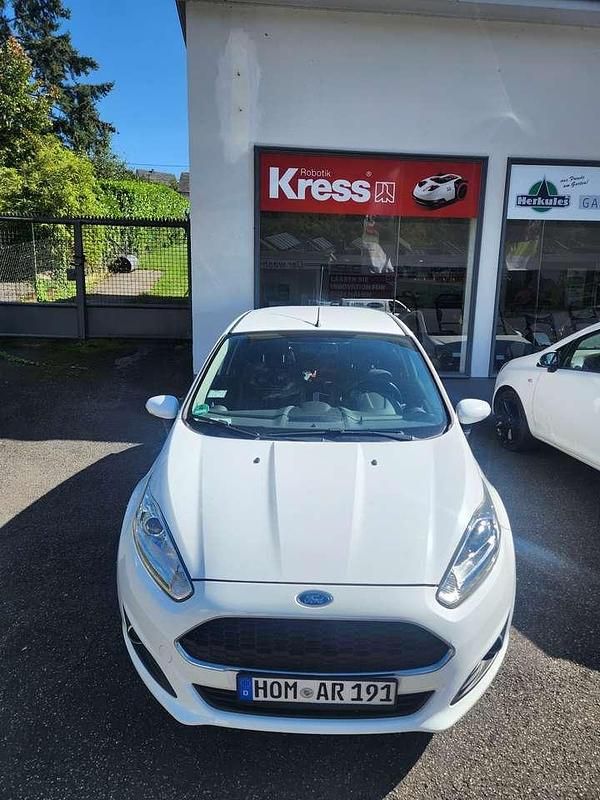Gebraucht 2016 Ford Fiesta SYNC Edition Kleinwagen | 5.800 € (Fairer Preis) - Bild 1/4