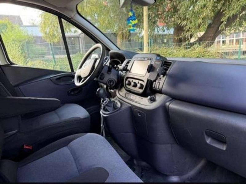 Gebraucht Opel Vivaro S 125 PS (91 kW) 2017 Grau Van / Kleinbus