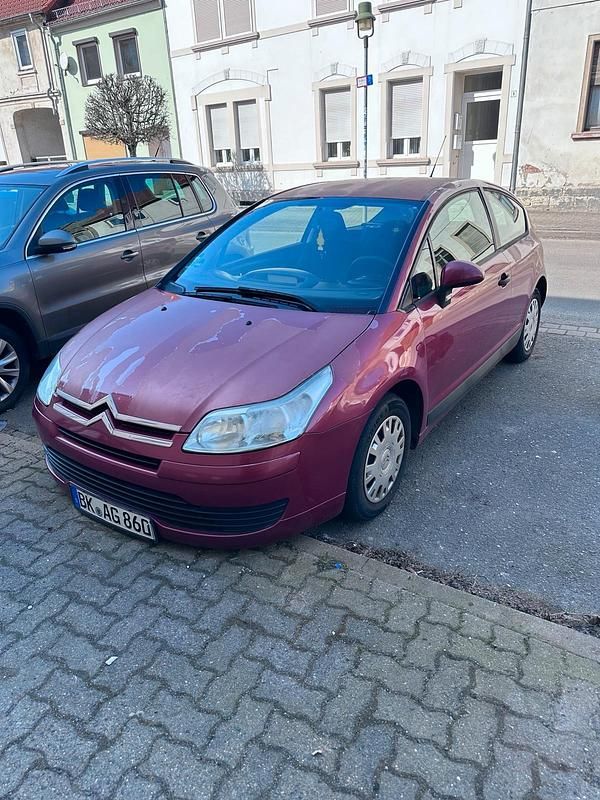 Gebraucht Citroën C4 80 PS (58 kW) 2006 Rot Kleinwagen