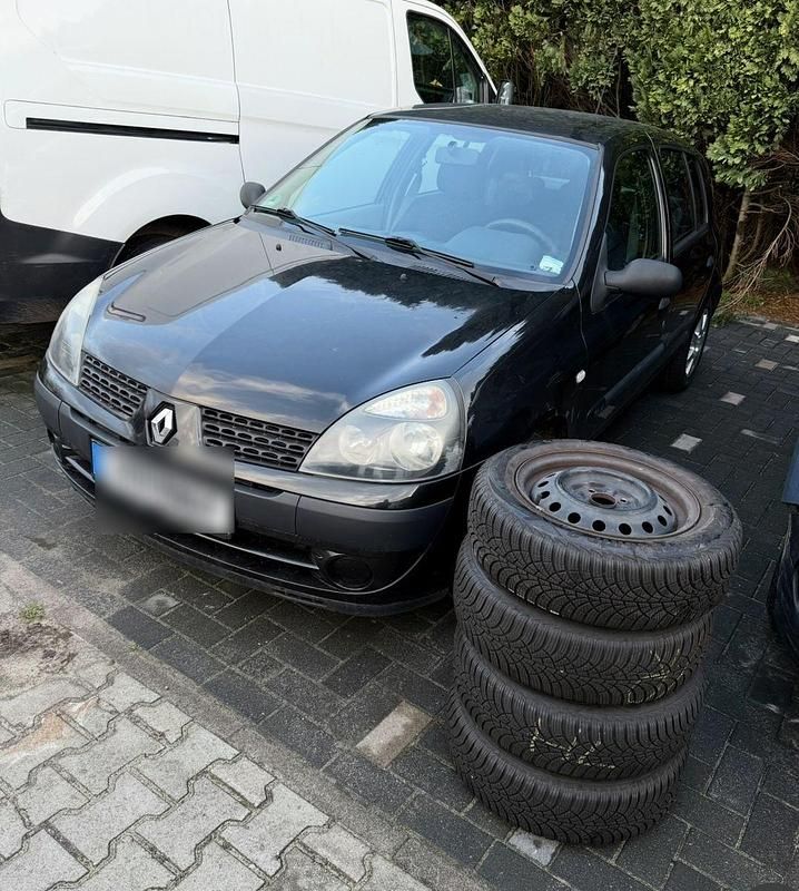 Schwarz Gebraucht 2005 Renault Clio II Dynamique Kleinwagen | 1.600 € (Fairer Preis) - Bild 1/4