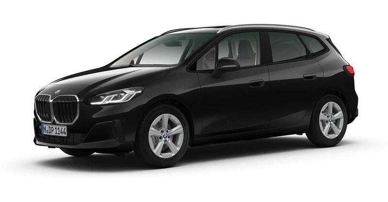 Schwarz Gebraucht 2024 BMW 218 Active Tourer Luxury Line Van / Kleinbus | 30.369 € (Superpreis) - Bild 1/4