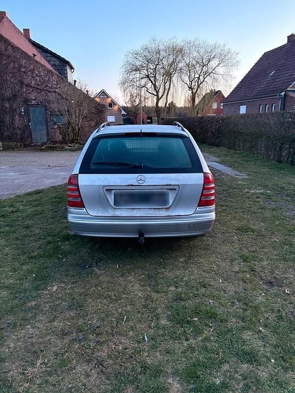 Gebraucht Mercedes C200 116 PS (85 kW) 2001 Silber Kombi