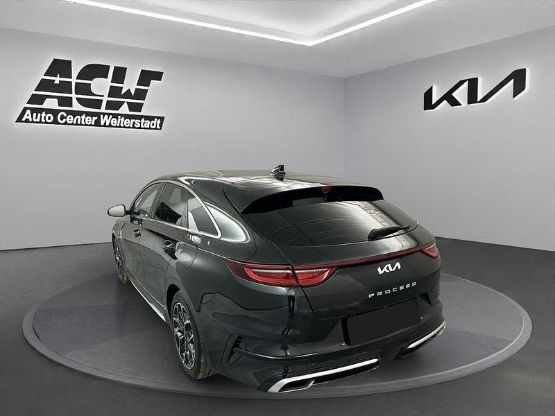 Gebraucht Kia ProCeed 160 PS (117 kW) 2022 Schwarz Kombi