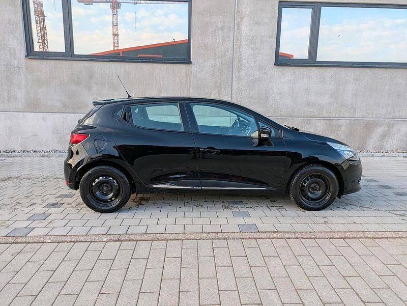 Gebraucht Renault Clio IV Experience 90 PS (66 kW) 2015 Schwarz Kleinwagen