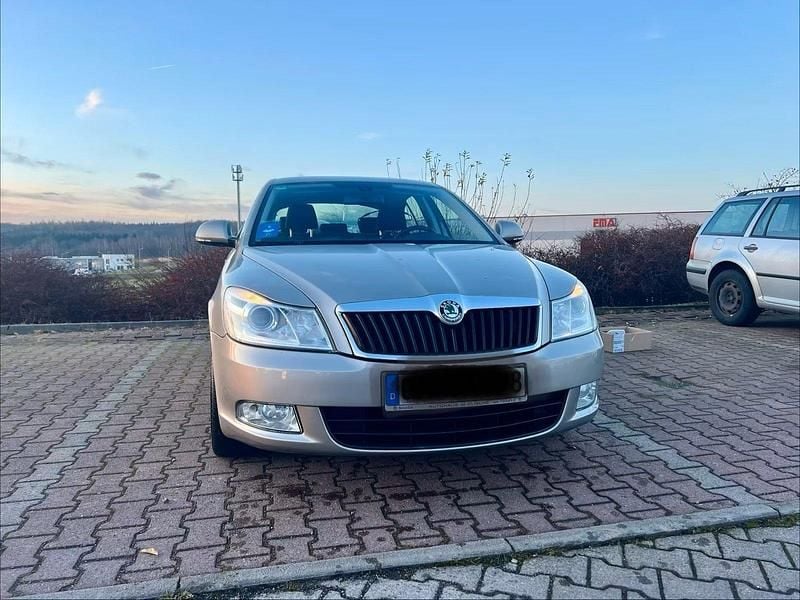 Gebraucht Skoda Octavia 122 PS (89 kW) 2009 Beige Limousine