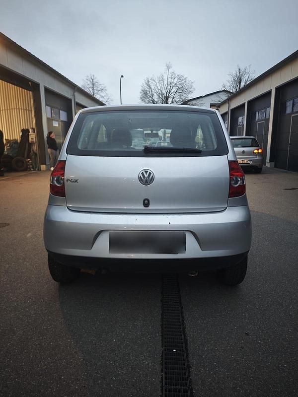 Second-hand VW Fox 54 CP (39 kW) 2007 Argintiu Hatchback