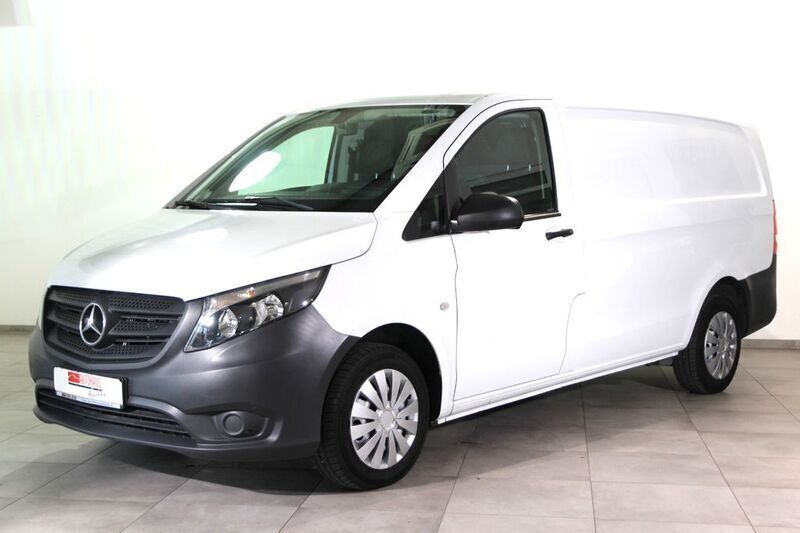 Weiß Gebraucht 2017 Mercedes Vito Van / Kleinbus | 20.590 € (Fairer Preis) - Bild 1/4
