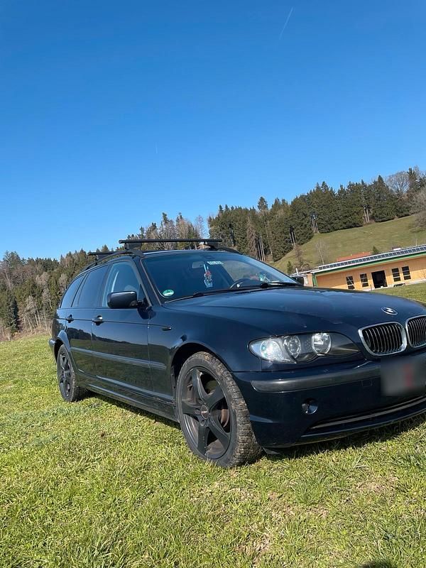 Gebraucht BMW 325 M Sport 192 PS (141 kW) 2002 Blau Kombi