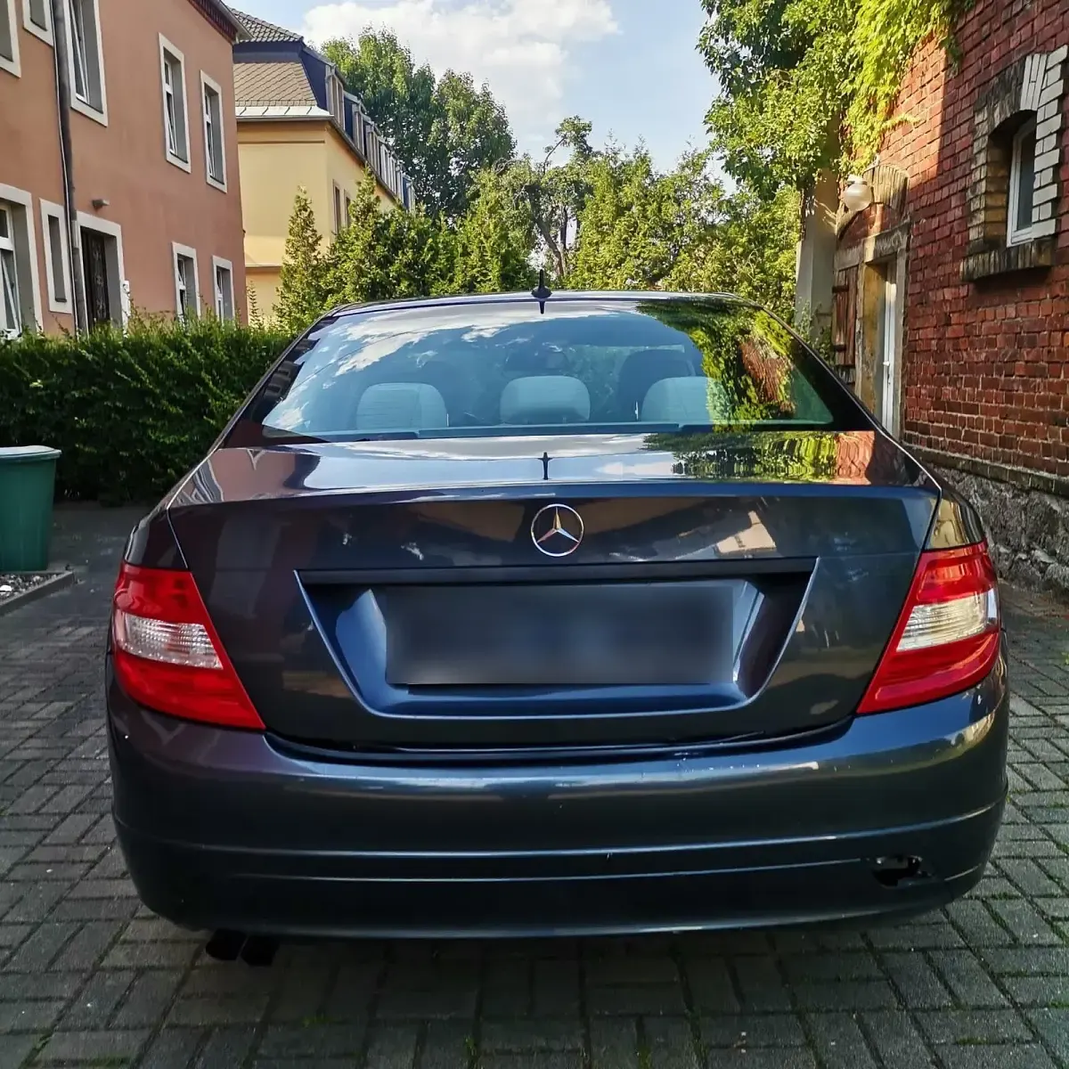 Gebraucht Mercedes C180 156 PS (114 kW) 2010 Grau Limousine