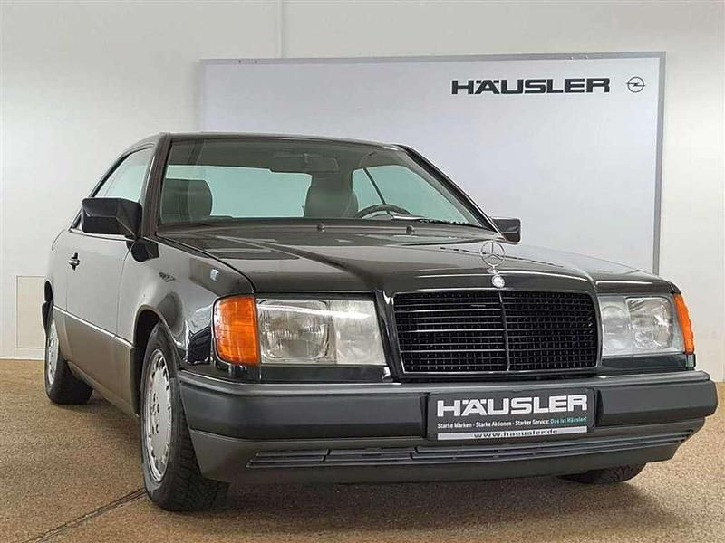 Schwarz Gebraucht 1990 Mercedes 300 Coupé | 13.990 € - Bild 1/4