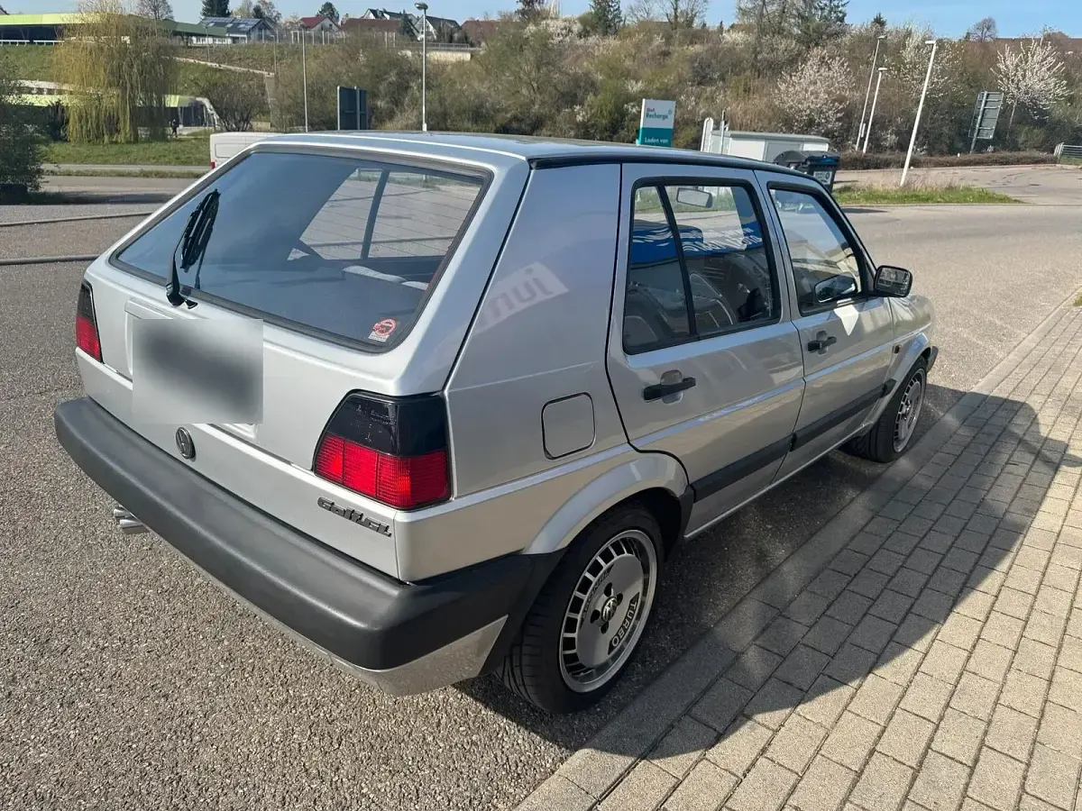 Gebraucht VW Golf II 90 PS (66 kW) 1990 Silber Kleinwagen
