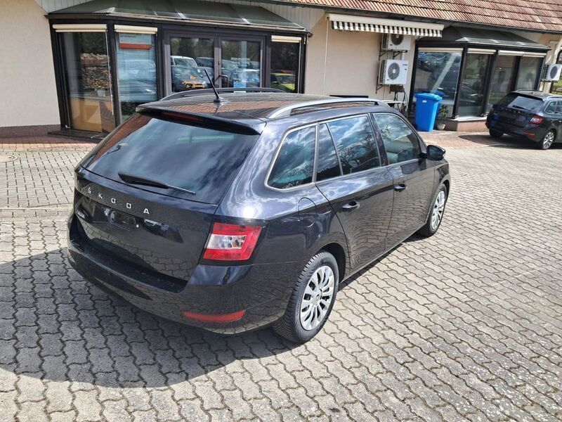 Gebraucht Skoda Fabia Ambition 95 PS (69 kW) 2022 Schwarz Kleinwagen