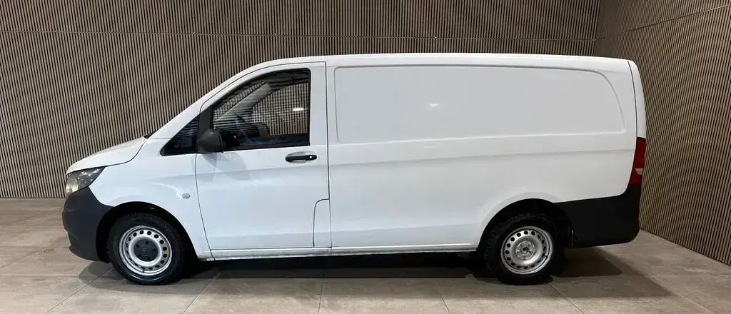 Gebraucht Mercedes Vito 88 PS (64 kW) 2015 Weiß Van