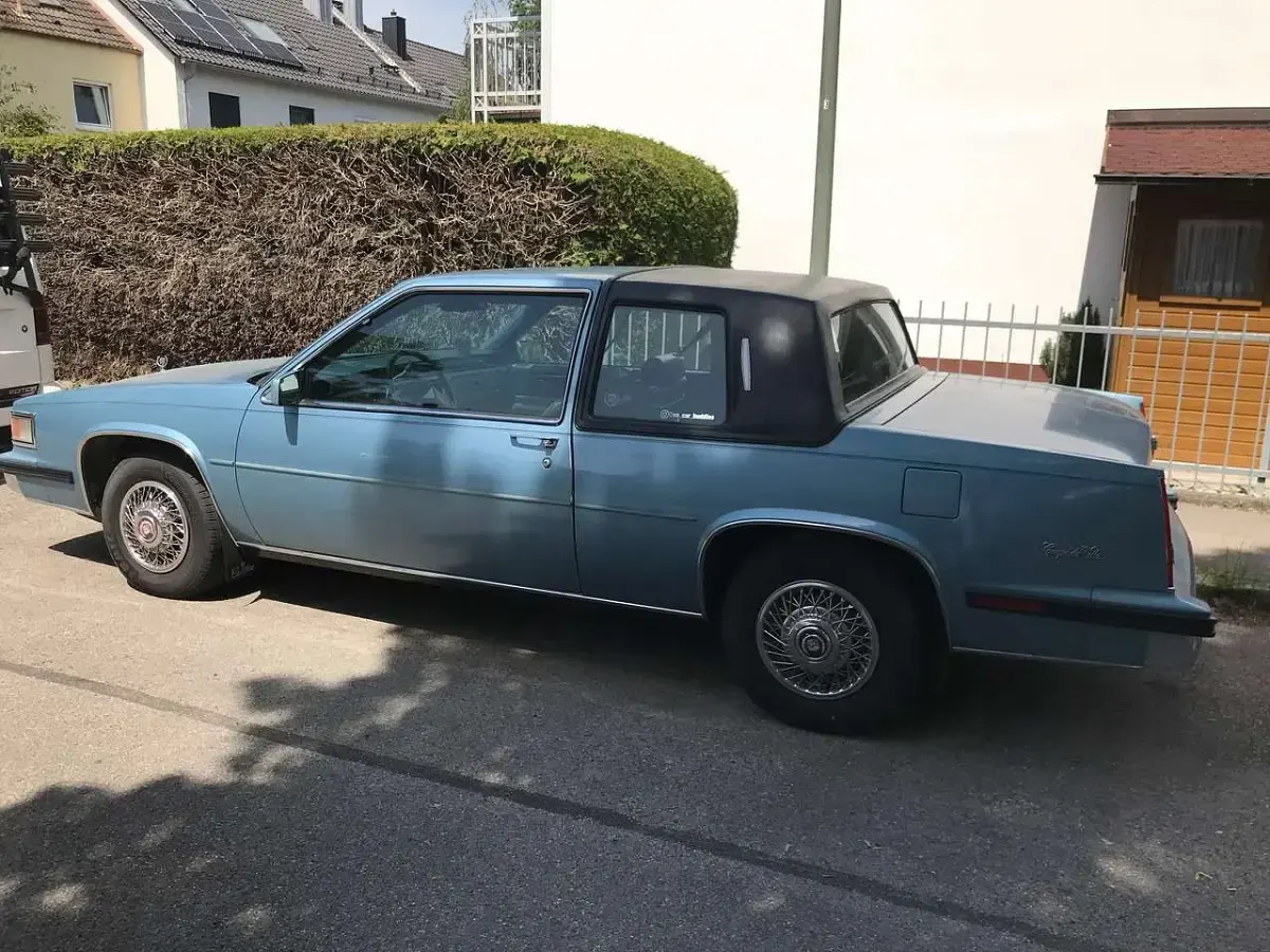 Gebraucht Cadillac Deville 135 PS (99 kW) 1985 Blau Limousine