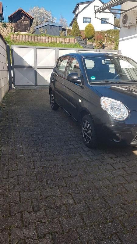Gebraucht Kia Picanto Attract 65 PS (47 kW) 2009 Schwarz Kleinwagen
