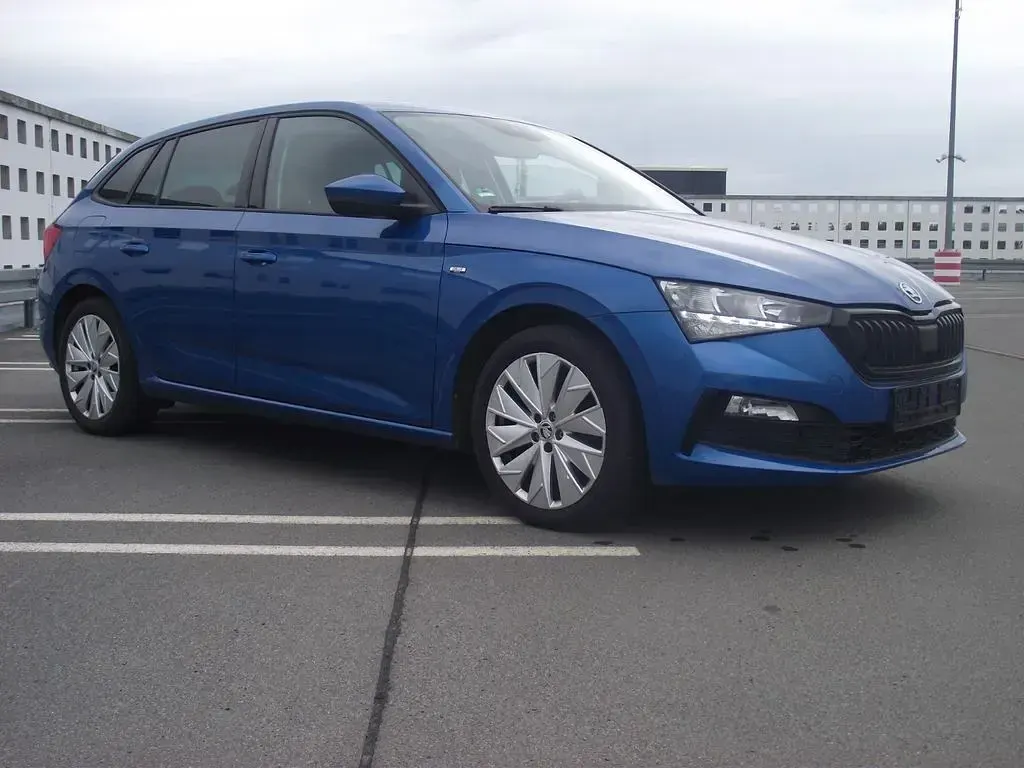 Gebraucht Skoda Scala Ambition 116 PS (85 kW) 2020 Blau Kleinwagen