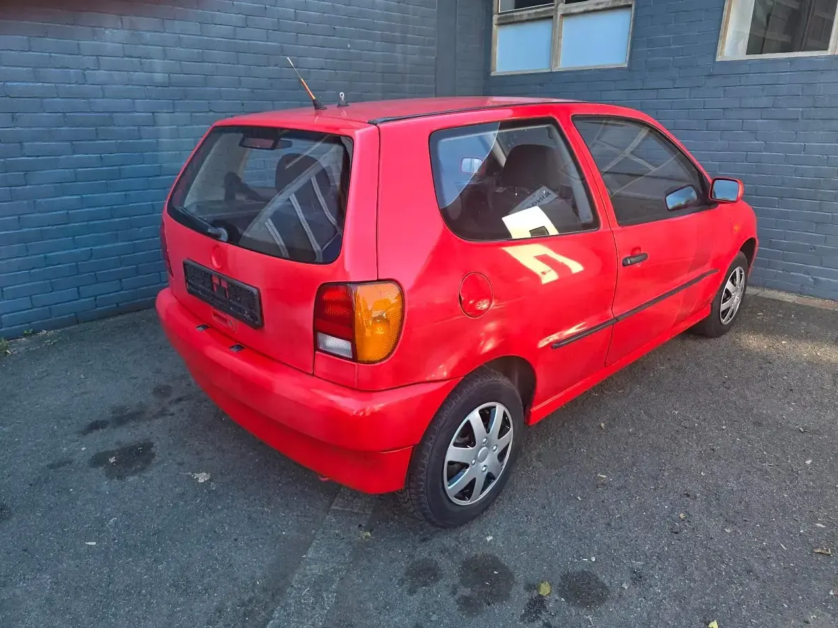Gebraucht VW Polo 60 PS (44 kW) 1996 Rot Kleinwagen