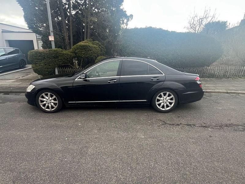 Gebraucht Mercedes S320 235 PS (172 kW) 2008 Schwarz Limousine