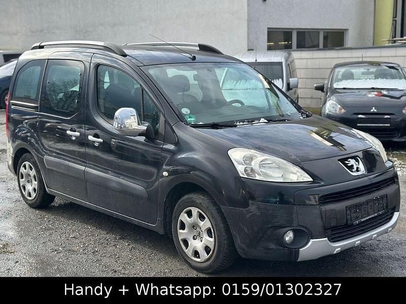 Gebraucht Peugeot Partner Tepee Tendance 90 PS (66 kW) 2010 Schwarz Van / Kleinbus