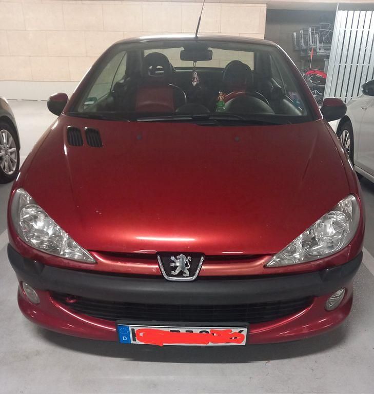 Rot Gebraucht 2003 Peugeot 206 CC Cabrio | 2.350 € (Fairer Preis) - Bild 1/4