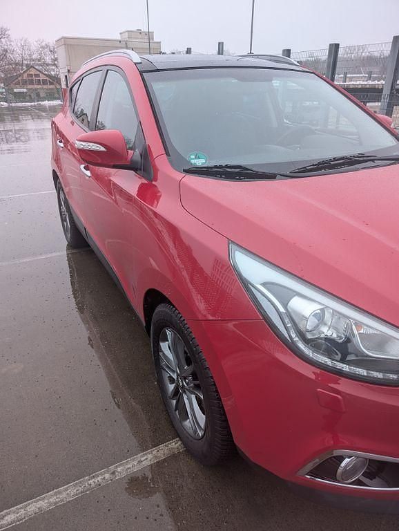 Gebraucht Hyundai ix35 Style 184 PS (135 kW) 2015 Rot SUV