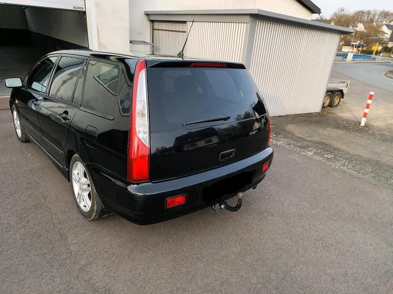 Gebraucht Mitsubishi Lancer 135 PS (99 kW) 2004 Schwarz Kombi