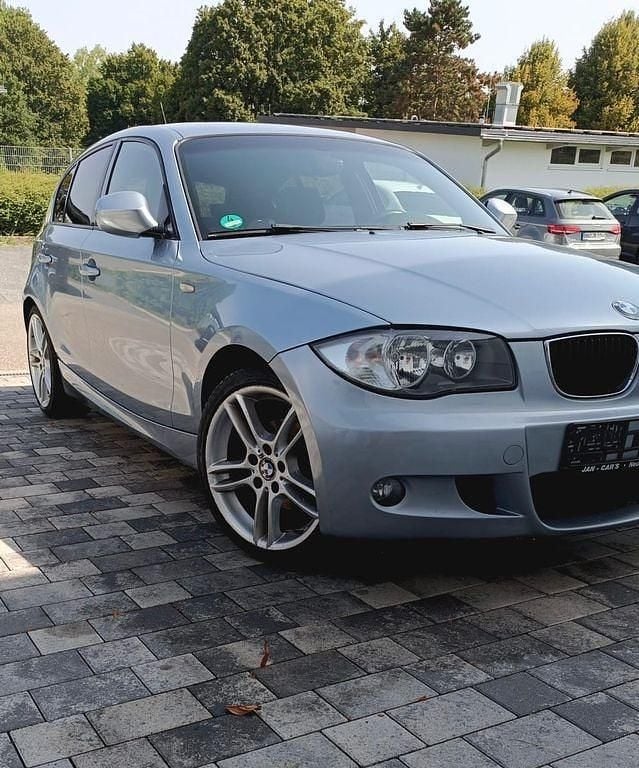 Blau Gebraucht 2010 BMW 116 Performance Kleinwagen | 5.699 € (Fairer Preis) - Bild 1/4