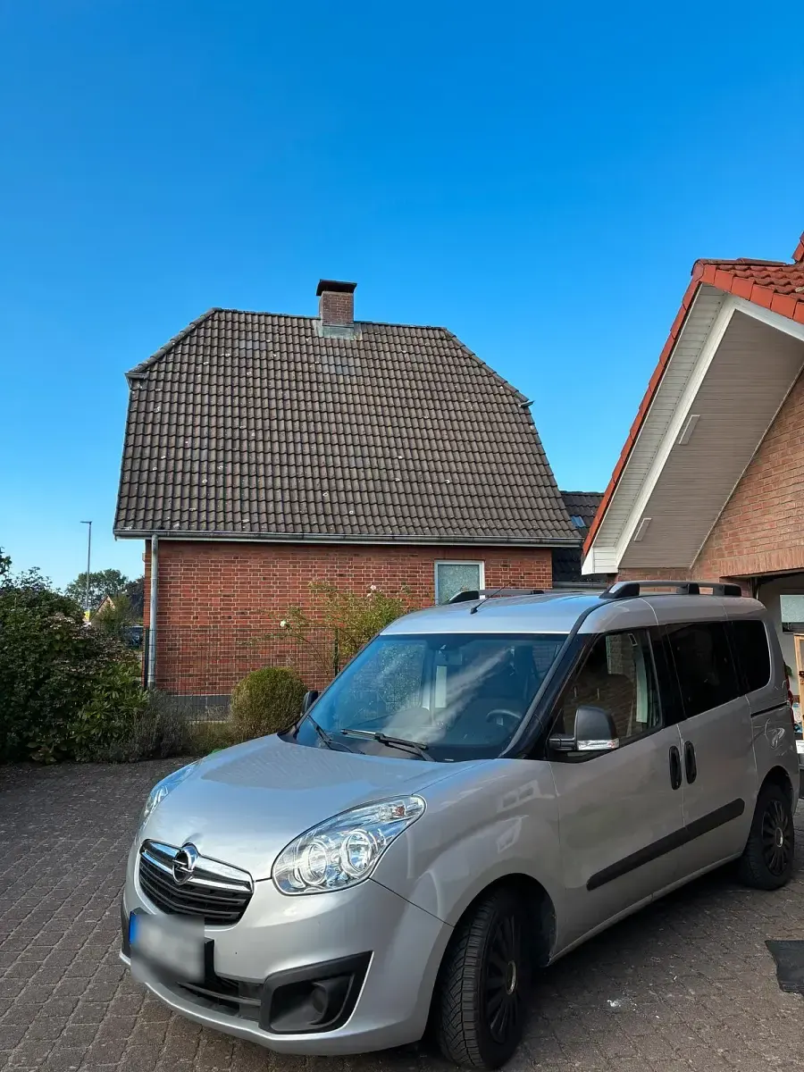 Gebraucht Opel Combo 120 PS (88 kW) 2012 Silber Van / Kleinbus