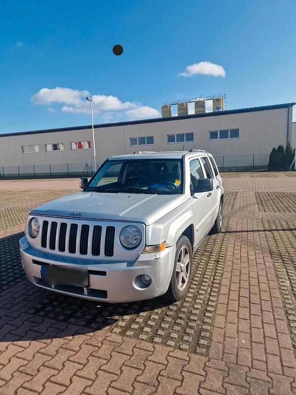Gebraucht Jeep Patriot 170 PS (125 kW) 2009 Grau SUV