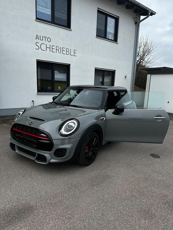 Gebraucht Mini John Cooper Works 231 PS (169 kW) 2020 Grau Kleinwagen